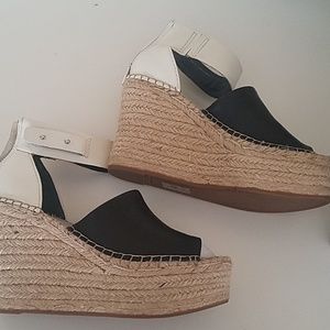 Dolce Vita Wedge